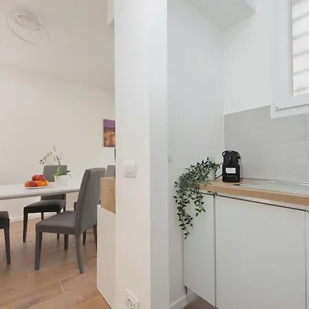Sabelli 2 Indipendente Nel Cuore Di רומא
